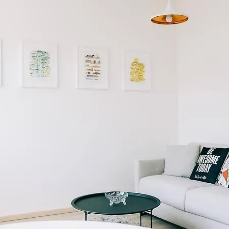 Appartement New In Quiet Part Of The Center