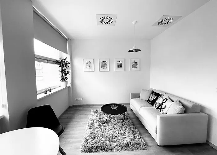 New In Quiet Part Of The Center Μπρατισλάβα