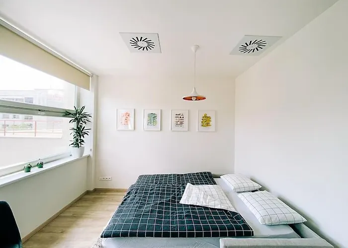 New In Quiet Part Of The Center * Μπρατισλάβα