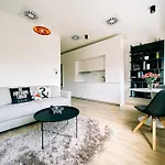 Apartment New In Quiet Part Of The Center *