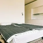 Apartment New In Quiet Part Of The Center *